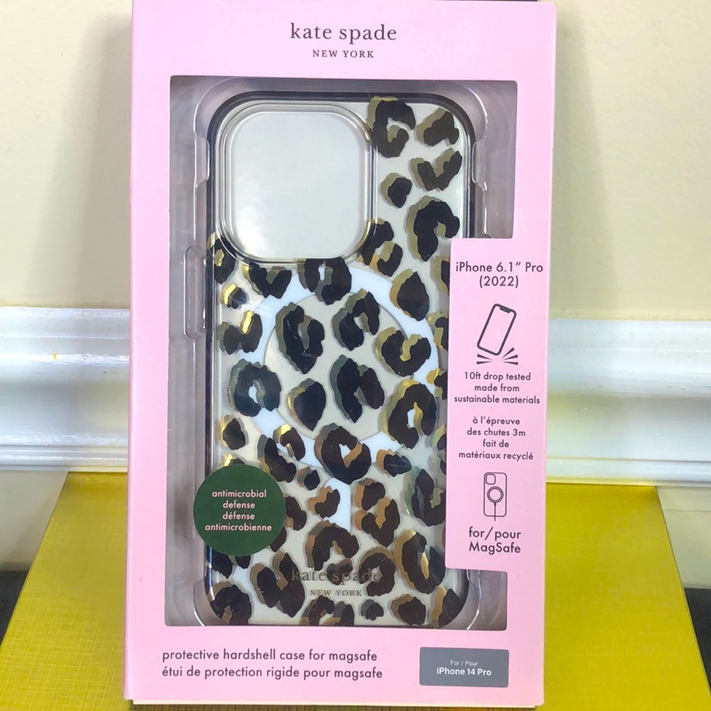 KATE SPADE New York iPhone 6.1” Pro 2022 Protective Hardshell 14 PRO Cat Leopard